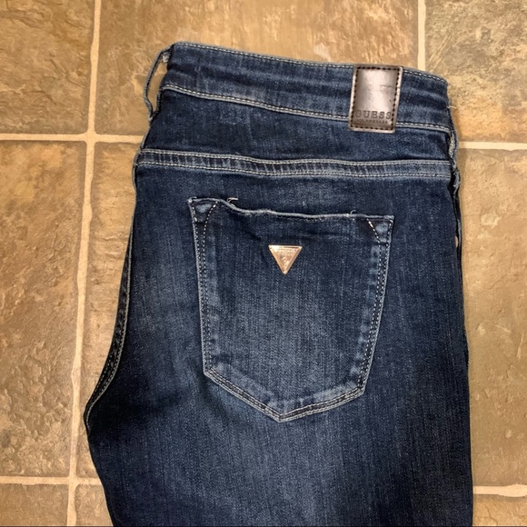 Guess Ultra Low Rise Skinny Jean - 29 reg. - Picture 4 of 10